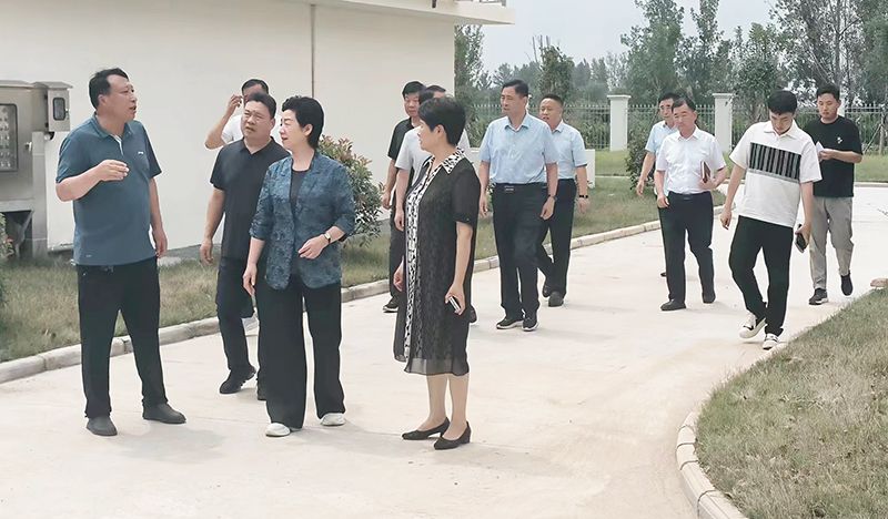 熱(re)烈歡迎各領導視詧我(wo)司承建的桺河及儸崗汚水處(chu)理(li)廠項目(mu)